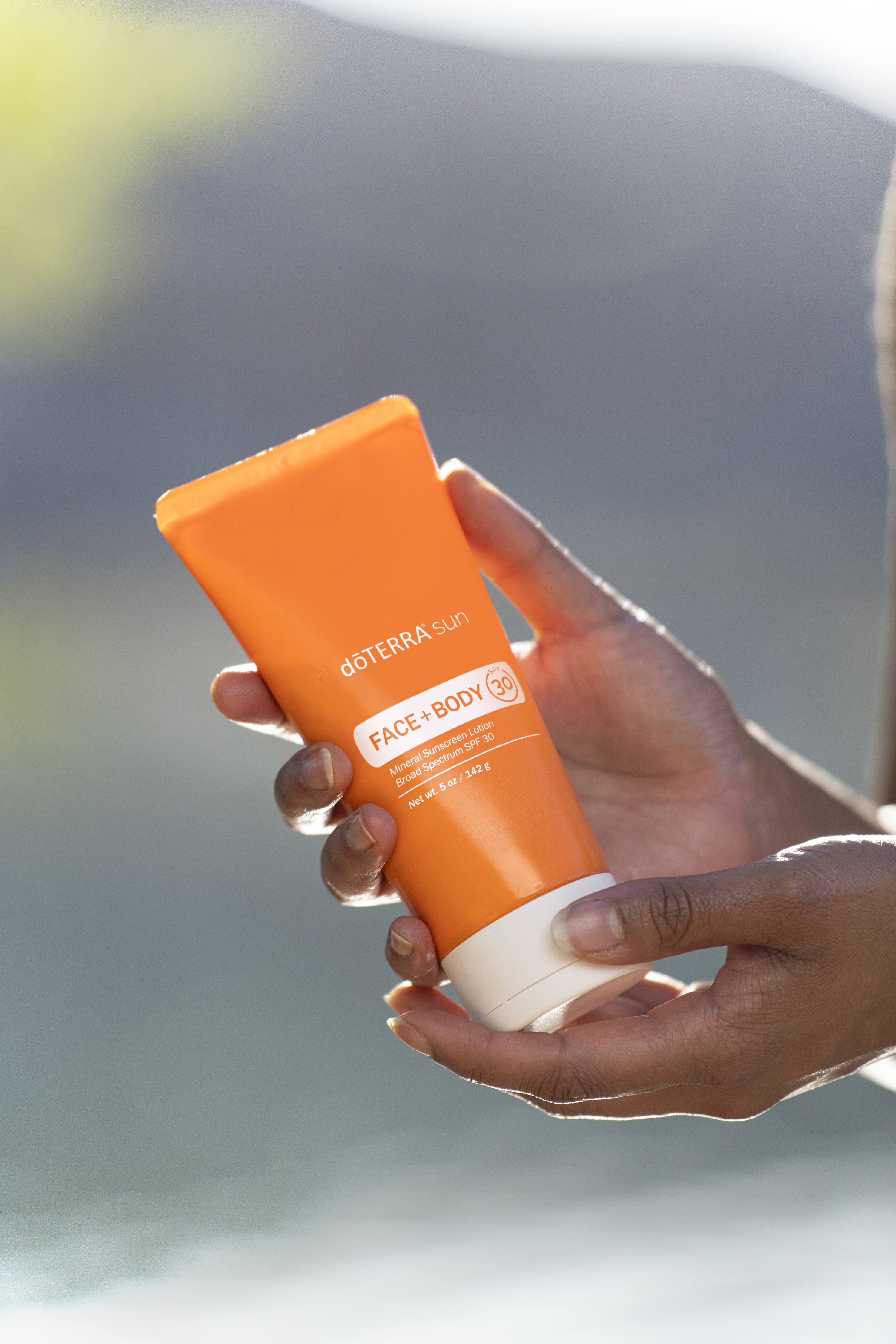 【必需品】dōTERRA sun 日焼け止め SPF28・30 2点セット ドテラのミネラルサンスクリーンシリーズで⁠ 紫外線対策もしっかり