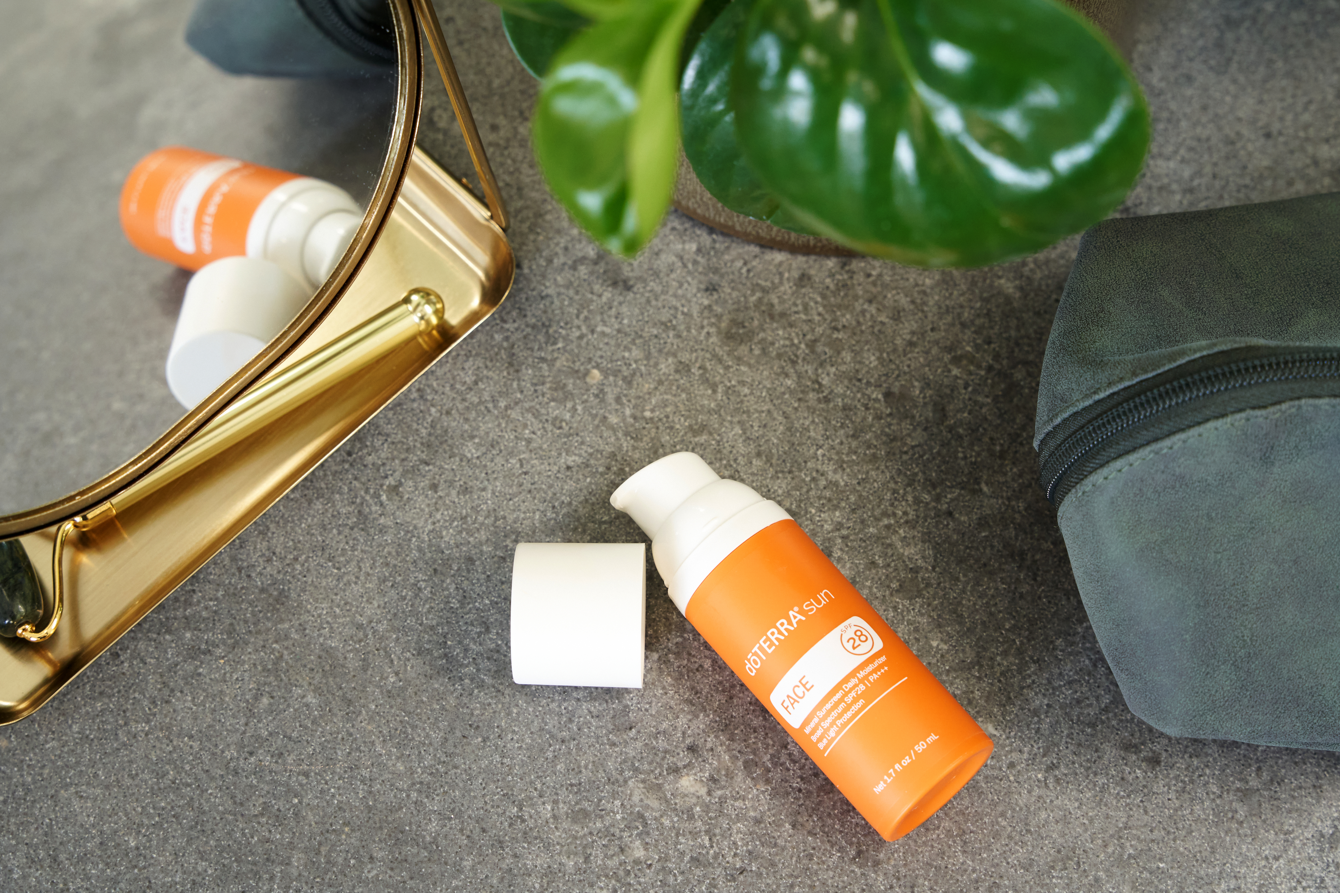 dōTERRA sun Face Mineral Sunscreen Daily Moisturizer